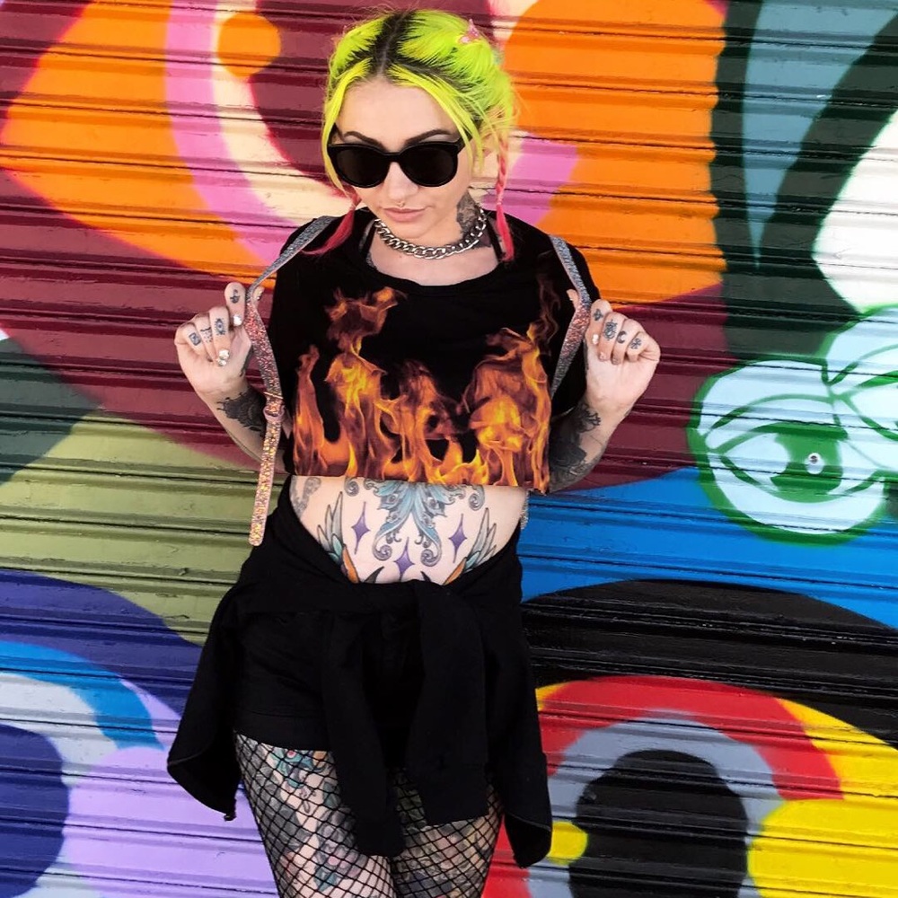 Meet your Posher, Courtney